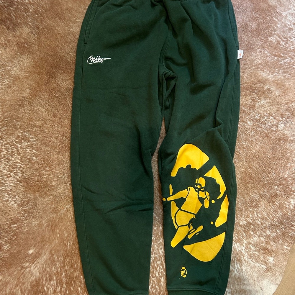 Large Nike Green Bay Packer’s Sweat Pants Green Gold Vintage Logo Athleisure